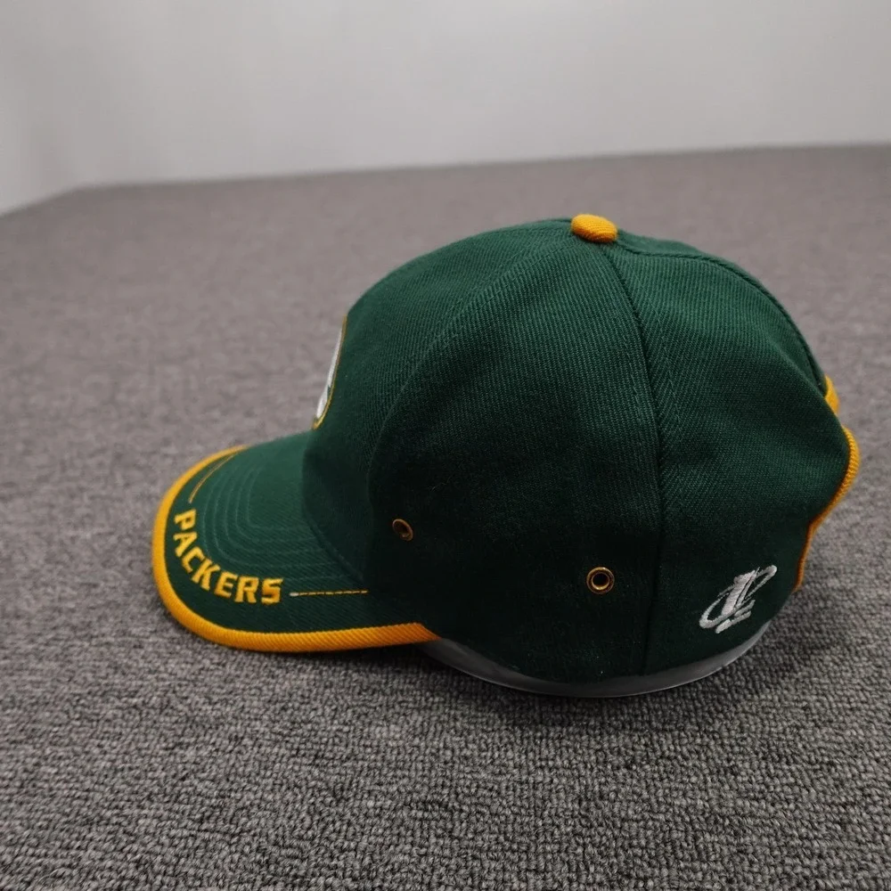 Vintage Green Bay Packers Hat Cap Strap Back Mens One Size NFL Logo Athletic